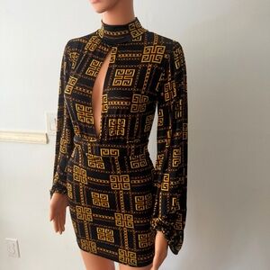 Windsor Geometric Key To Style Mini Dress Long Sleeve Black Gold Keyhole Stretch